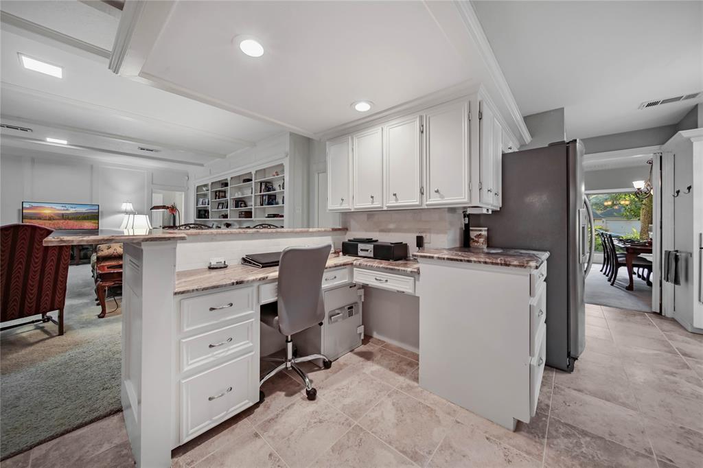 2415 Villa Creek Drive