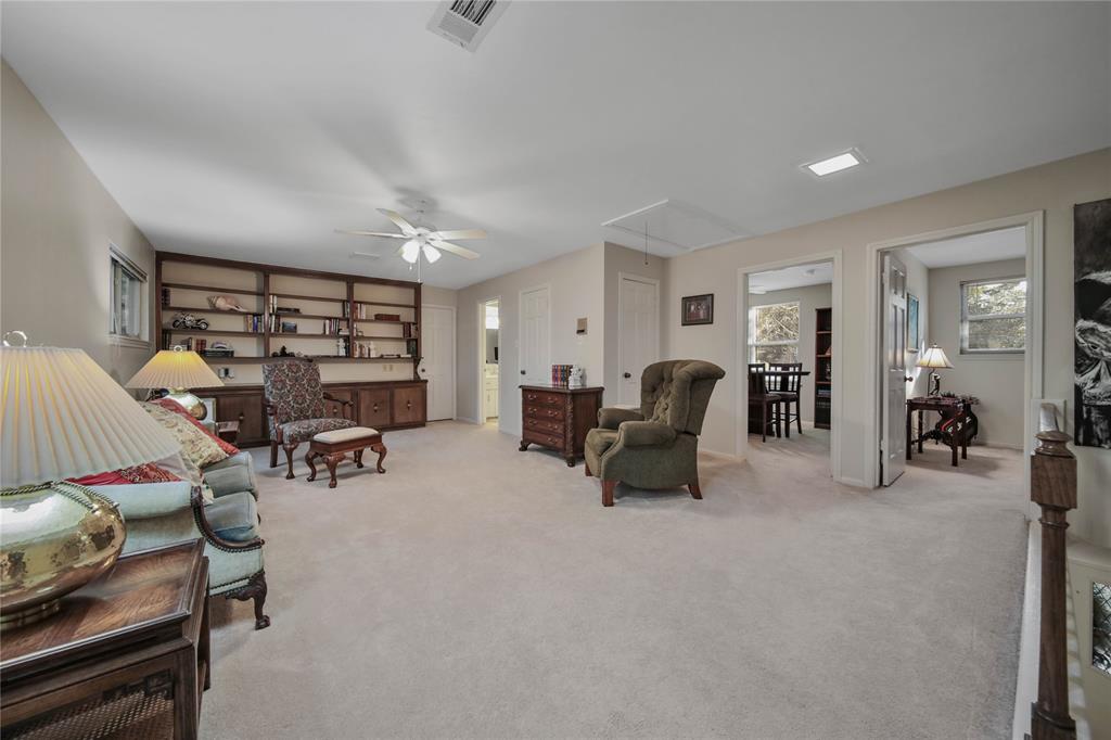 2415 Villa Creek Drive