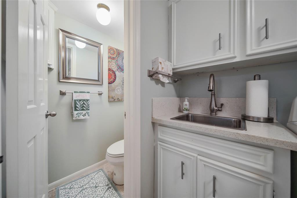 2415 Villa Creek Drive