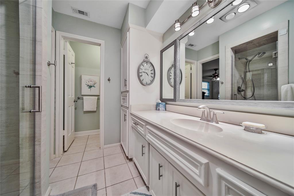 2415 Villa Creek Drive