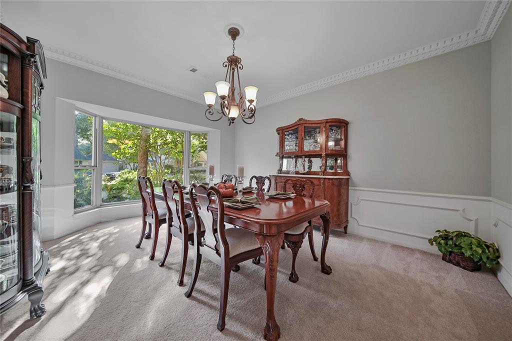 2415 Villa Creek Drive