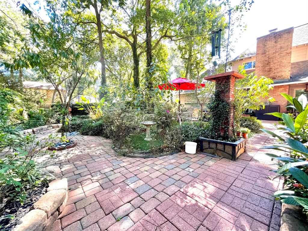 2415 Villa Creek Drive