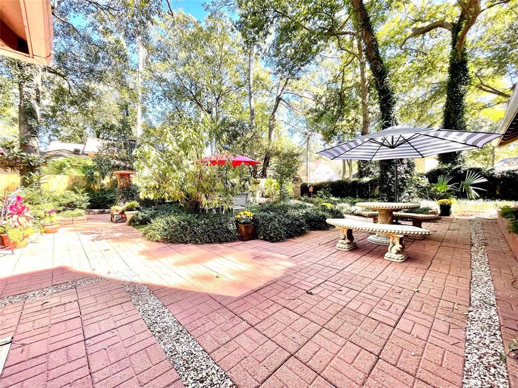 2415 Villa Creek Drive