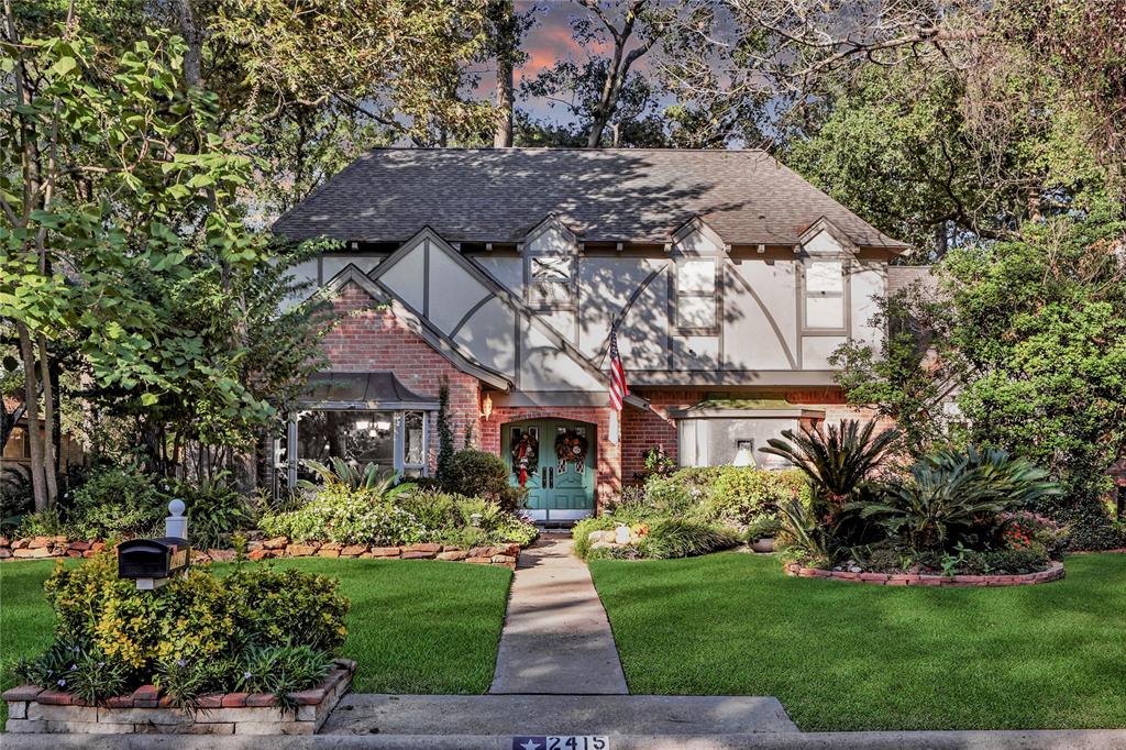 2415 Villa Creek Drive