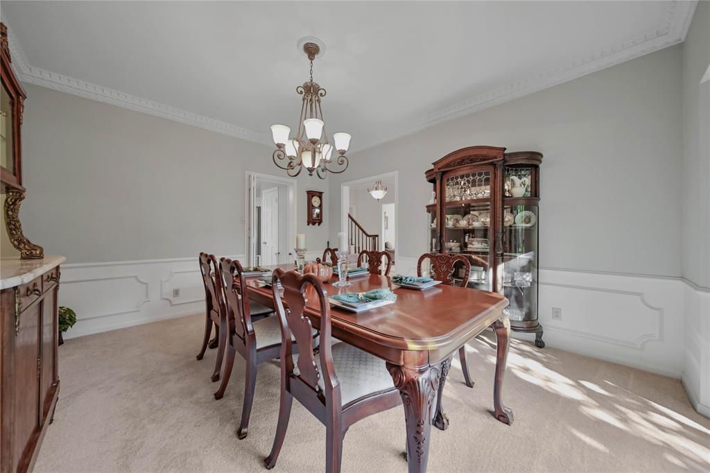 2415 Villa Creek Drive