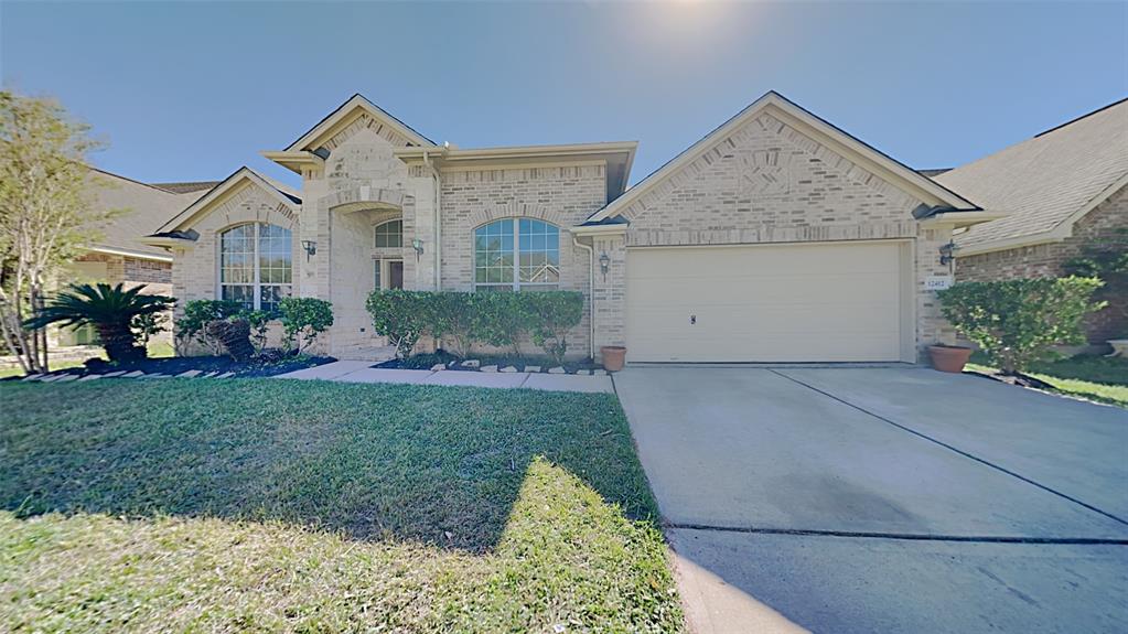 12412 1 Silent Creek Drive, Pearland, Texas 77584, 3 Bedrooms Bedrooms, 4 Rooms Rooms,2 BathroomsBathrooms,Single-family,For Sale,Silent Creek,47572266