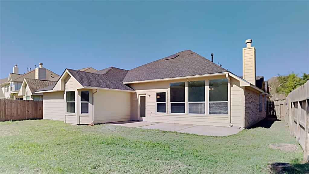 12412 1 Silent Creek Drive, Pearland, Texas 77584, 3 Bedrooms Bedrooms, 4 Rooms Rooms,2 BathroomsBathrooms,Single-family,For Sale,Silent Creek,47572266