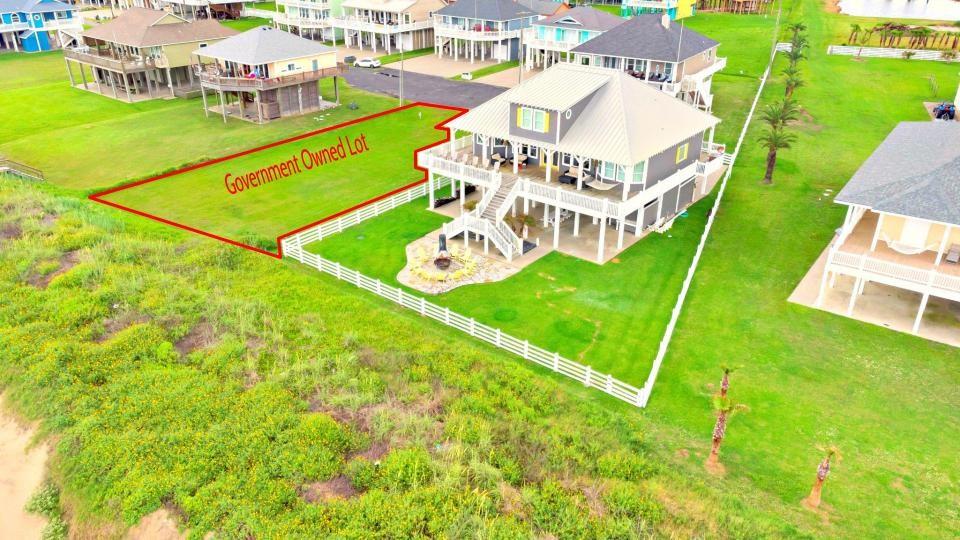 2344 2 Trinidad Drive, Crystal Beach, Texas 77650, 4 Bedrooms Bedrooms, 14 Rooms Rooms,4 BathroomsBathrooms,Single-family,For Sale,Trinidad,48053257