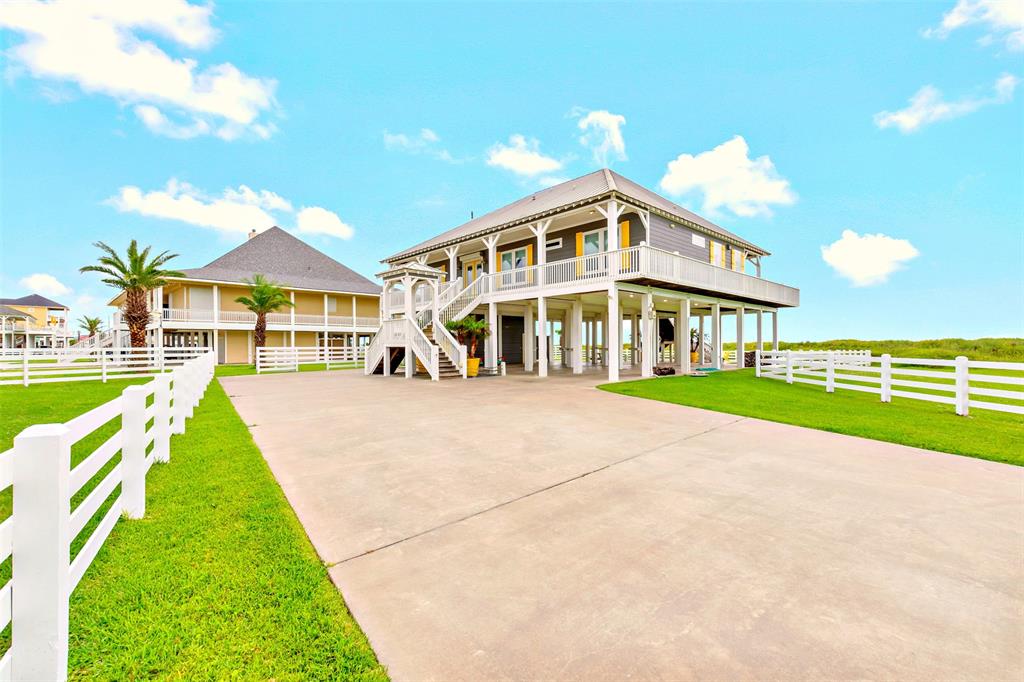 2344 2 Trinidad Drive, Crystal Beach, Texas 77650, 4 Bedrooms Bedrooms, 14 Rooms Rooms,4 BathroomsBathrooms,Single-family,For Sale,Trinidad,48053257