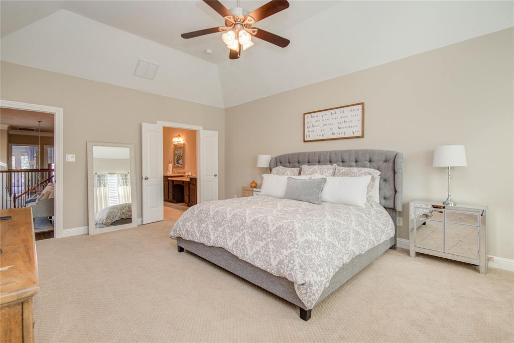 5803 2 Kansas Street, Houston, Texas 77007, 3 Bedrooms Bedrooms, 10 Rooms Rooms,2 BathroomsBathrooms,Single-family,For Sale,Kansas,52087729