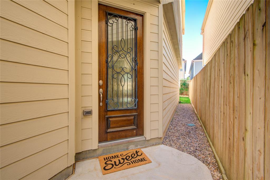 5803 2 Kansas Street, Houston, Texas 77007, 3 Bedrooms Bedrooms, 10 Rooms Rooms,2 BathroomsBathrooms,Single-family,For Sale,Kansas,52087729