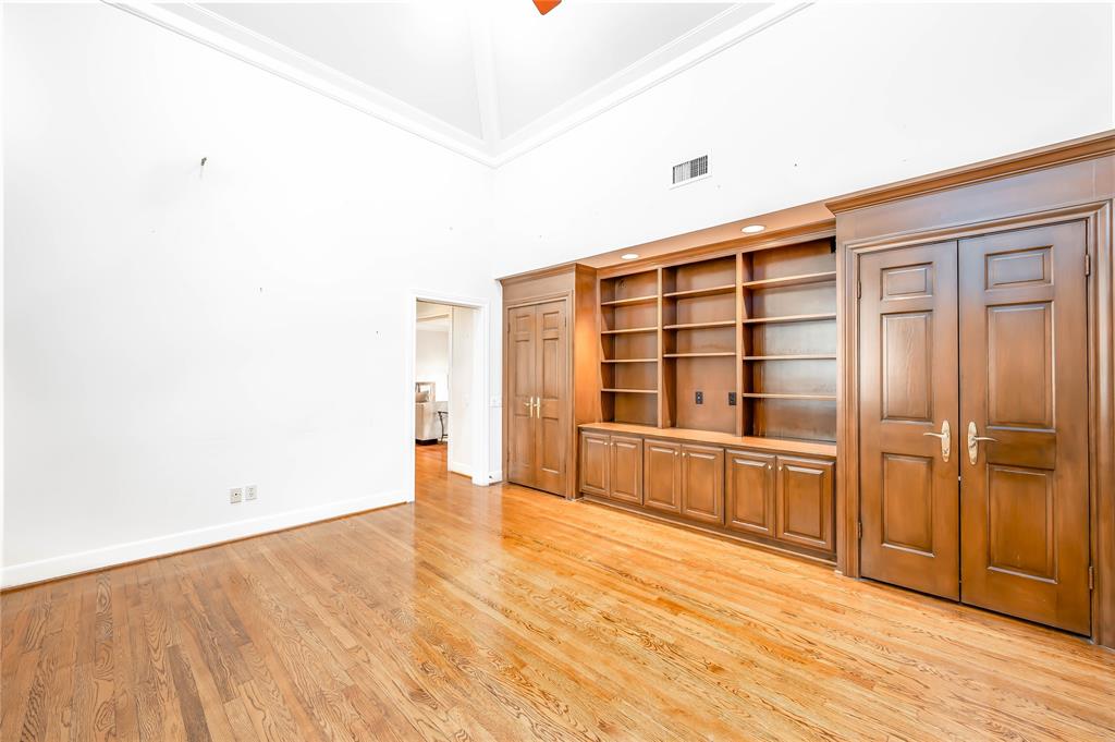 6602 2 Rutgers Avenue, West University Place, Texas 77005, 3 Bedrooms Bedrooms, 11 Rooms Rooms,2 BathroomsBathrooms,Single-family,For Sale,Rutgers,73389633