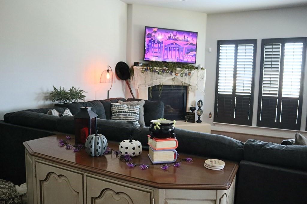 1241 1 Laurel Loop, Angleton, Texas 77515, 4 Bedrooms Bedrooms, 6 Rooms Rooms,2 BathroomsBathrooms,Single-family,For Sale,Laurel,80272258
