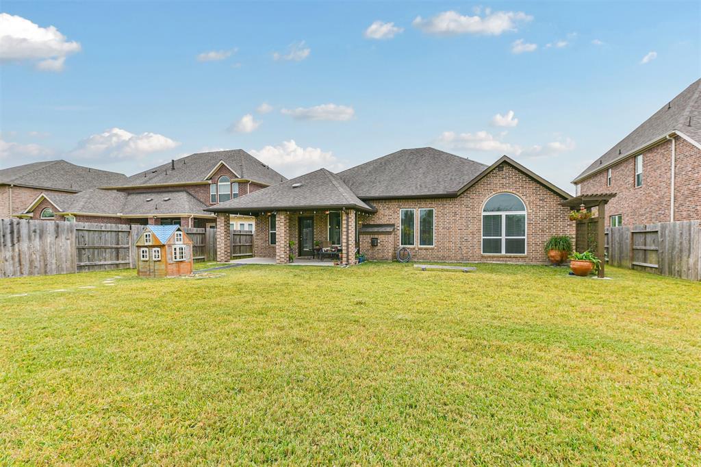 7413 1 Woodward Springs Drive, Pearland, Texas 77584, 4 Bedrooms Bedrooms, 4 Rooms Rooms,2 BathroomsBathrooms,Single-family,For Sale,Woodward Springs,31717357