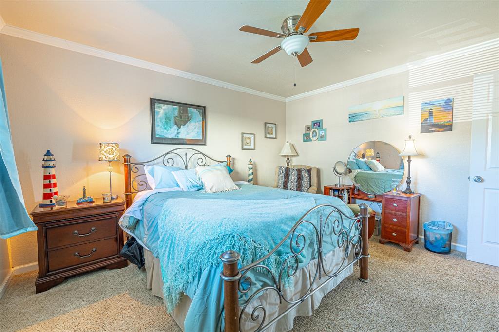 1127 1 Bayou Circle, Galveston, Texas 77551, 3 Bedrooms Bedrooms, 6 Rooms Rooms,2 BathroomsBathrooms,Single-family,For Sale,Bayou,8594639