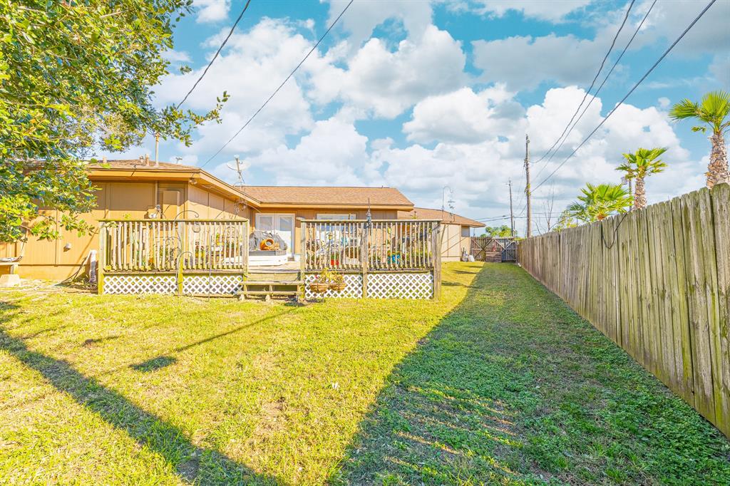 1127 1 Bayou Circle, Galveston, Texas 77551, 3 Bedrooms Bedrooms, 6 Rooms Rooms,2 BathroomsBathrooms,Single-family,For Sale,Bayou,8594639