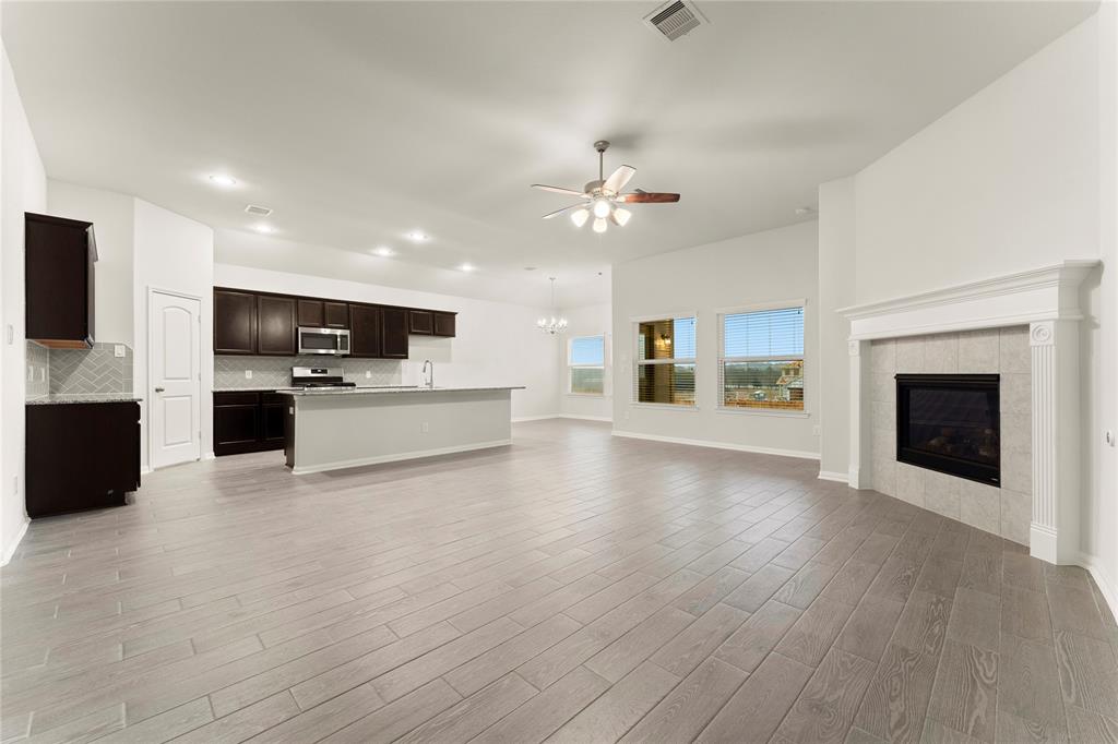 11420 1 Natalia Lane, Willis, Texas 77318, 4 Bedrooms Bedrooms, 10 Rooms Rooms,2 BathroomsBathrooms,Single-family,For Sale,Natalia,71108635