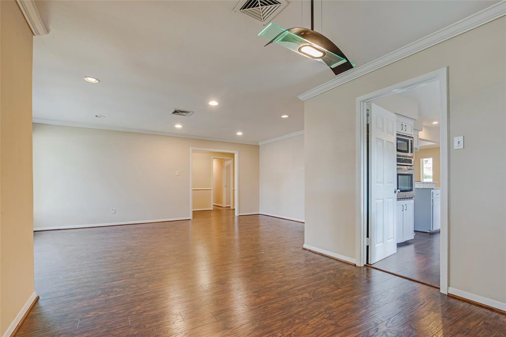 5467 1 Carew Street, Houston, Texas 77096, 4 Bedrooms Bedrooms, 4 Rooms Rooms,2 BathroomsBathrooms,Single-family,For Sale,Carew,73569018