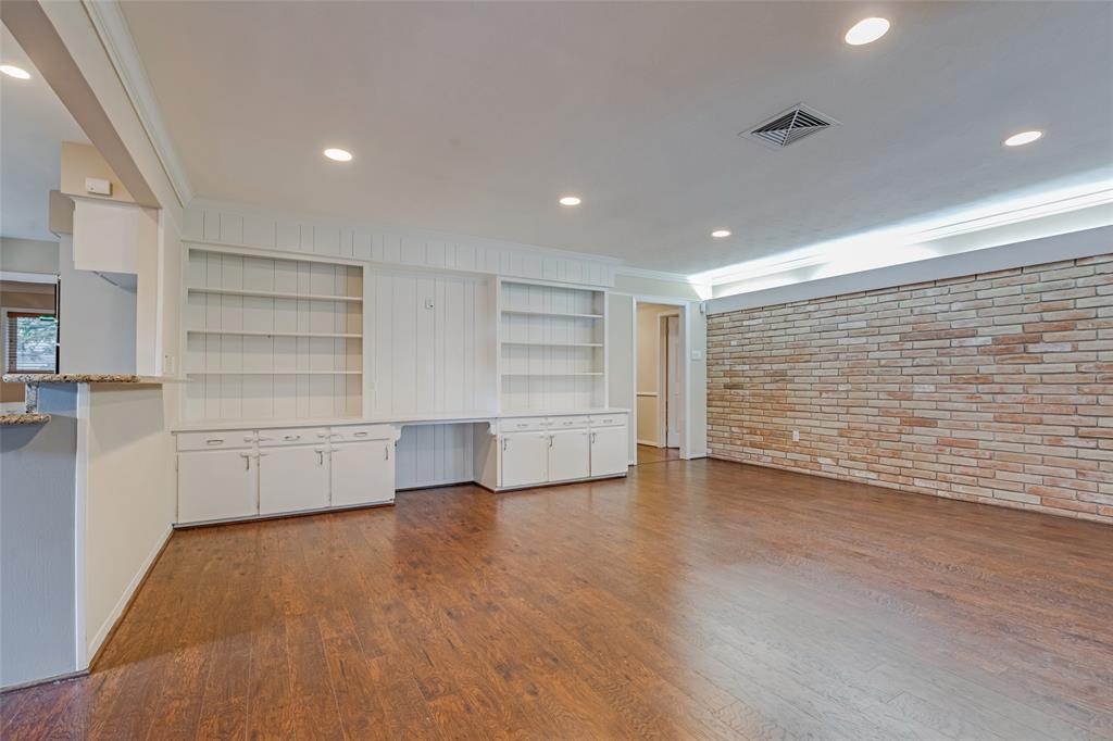 5467 1 Carew Street, Houston, Texas 77096, 4 Bedrooms Bedrooms, 4 Rooms Rooms,2 BathroomsBathrooms,Single-family,For Sale,Carew,73569018