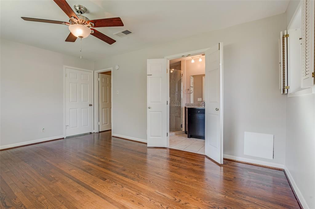 5467 1 Carew Street, Houston, Texas 77096, 4 Bedrooms Bedrooms, 4 Rooms Rooms,2 BathroomsBathrooms,Single-family,For Sale,Carew,73569018