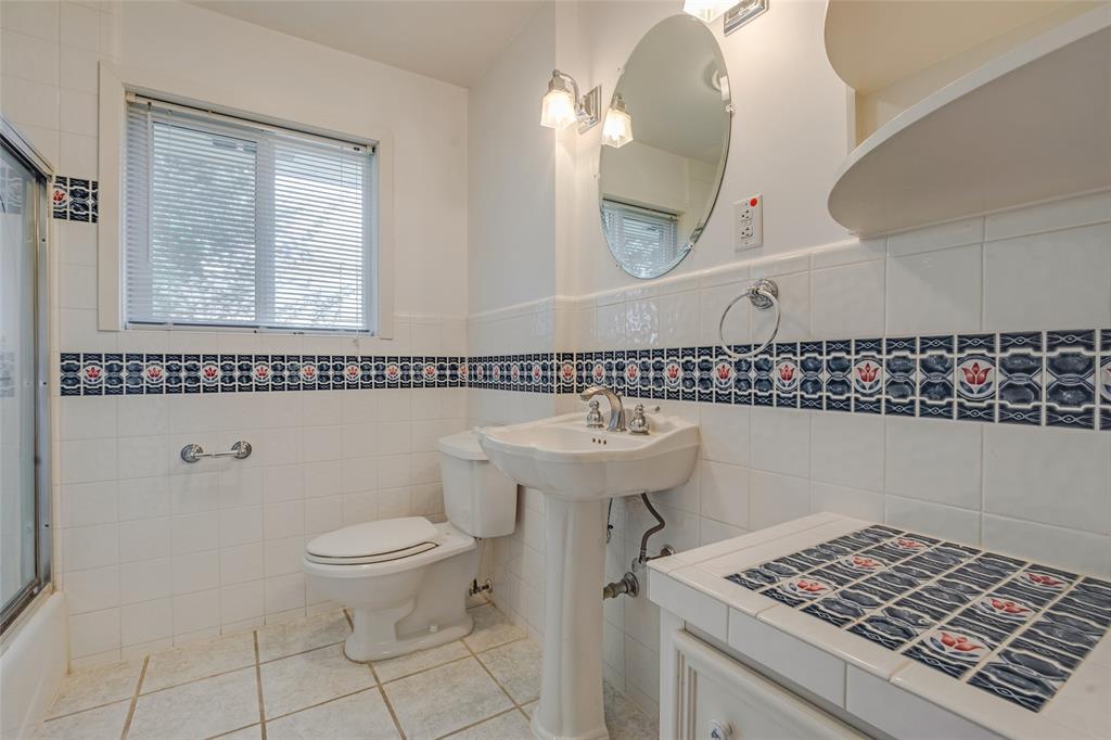 5467 1 Carew Street, Houston, Texas 77096, 4 Bedrooms Bedrooms, 4 Rooms Rooms,2 BathroomsBathrooms,Single-family,For Sale,Carew,73569018