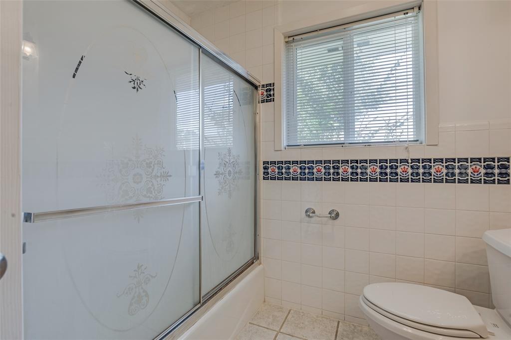 5467 1 Carew Street, Houston, Texas 77096, 4 Bedrooms Bedrooms, 4 Rooms Rooms,2 BathroomsBathrooms,Single-family,For Sale,Carew,73569018
