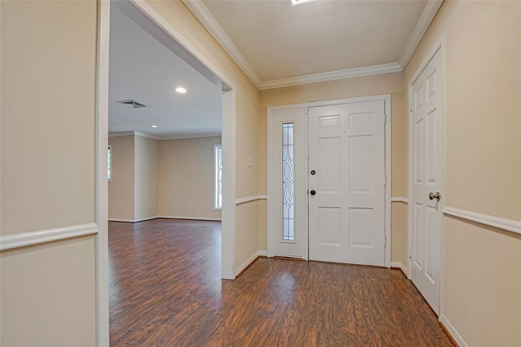 5467 1 Carew Street, Houston, Texas 77096, 4 Bedrooms Bedrooms, 4 Rooms Rooms,2 BathroomsBathrooms,Single-family,For Sale,Carew,73569018