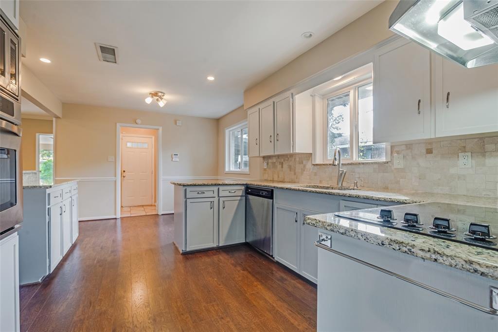 5467 1 Carew Street, Houston, Texas 77096, 4 Bedrooms Bedrooms, 4 Rooms Rooms,2 BathroomsBathrooms,Single-family,For Sale,Carew,73569018