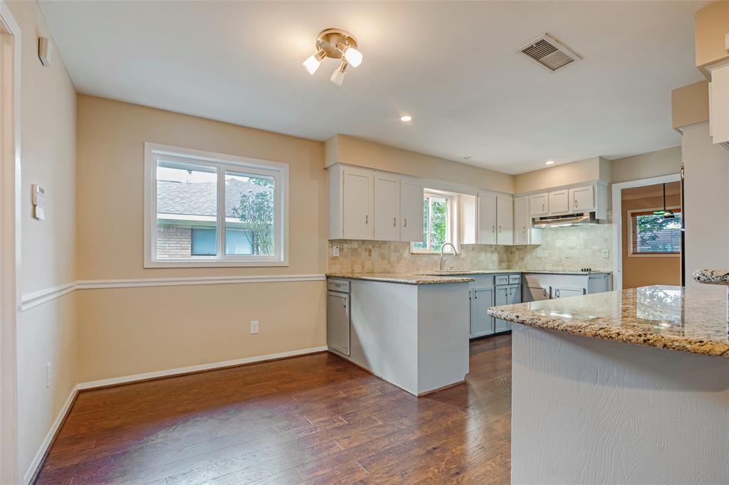 5467 1 Carew Street, Houston, Texas 77096, 4 Bedrooms Bedrooms, 4 Rooms Rooms,2 BathroomsBathrooms,Single-family,For Sale,Carew,73569018