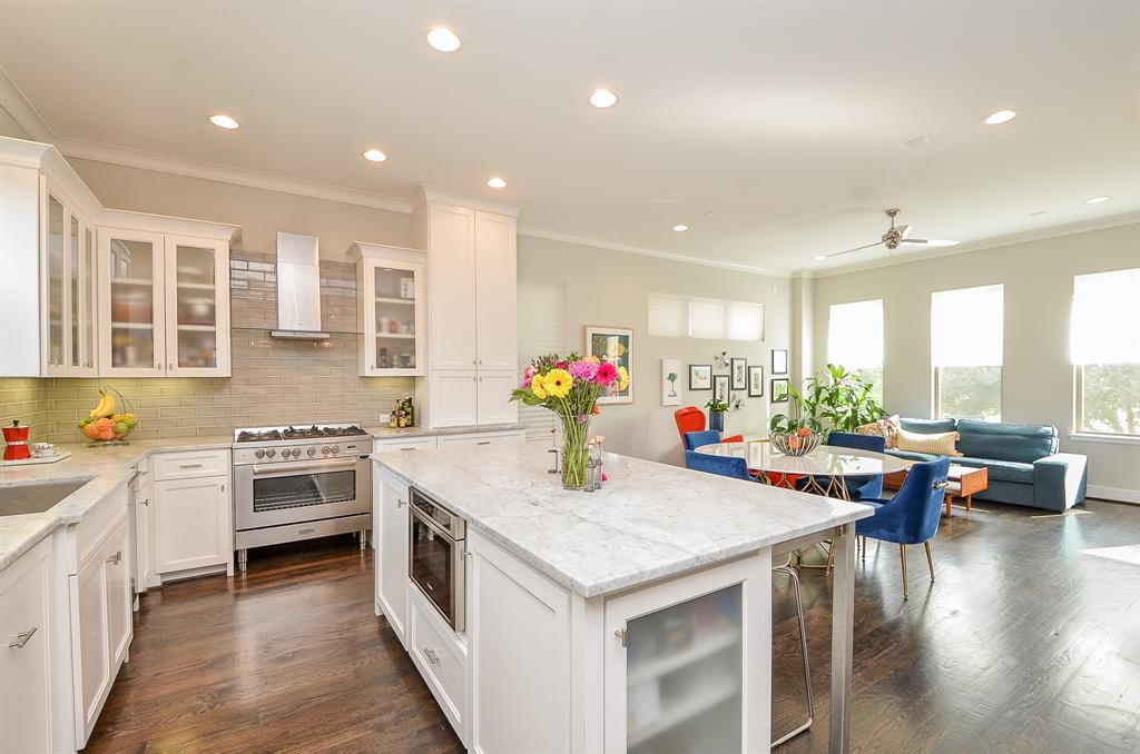 1706 3 Francis Street, Houston, Texas 77004, 3 Bedrooms Bedrooms, 3 Rooms Rooms,3 BathroomsBathrooms,Single-family,For Sale,Francis,76778077