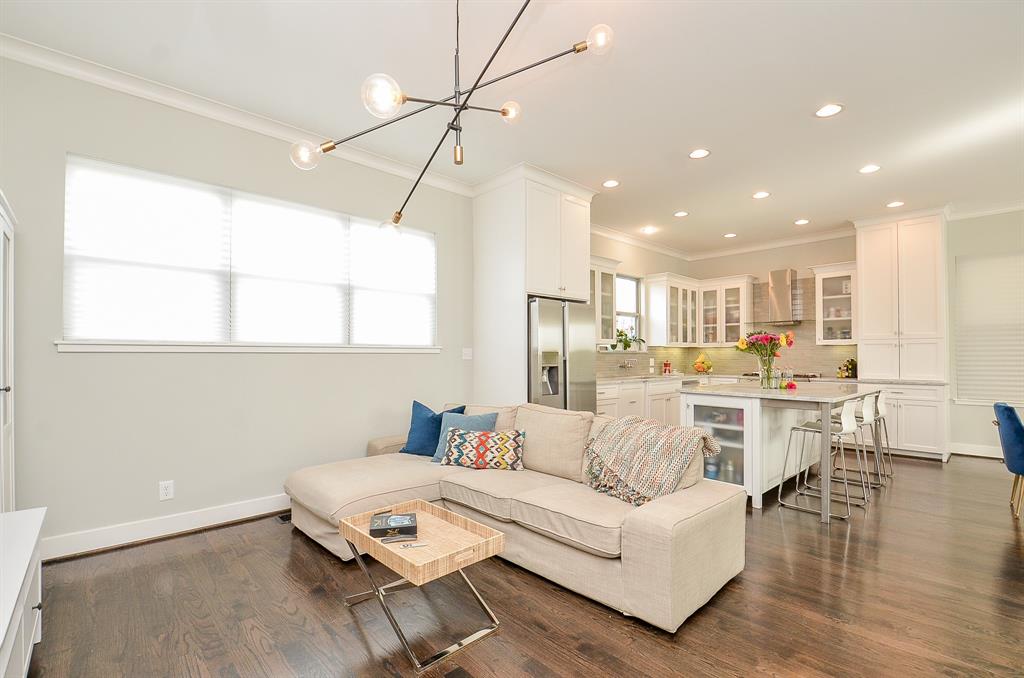 1706 3 Francis Street, Houston, Texas 77004, 3 Bedrooms Bedrooms, 3 Rooms Rooms,3 BathroomsBathrooms,Single-family,For Sale,Francis,76778077