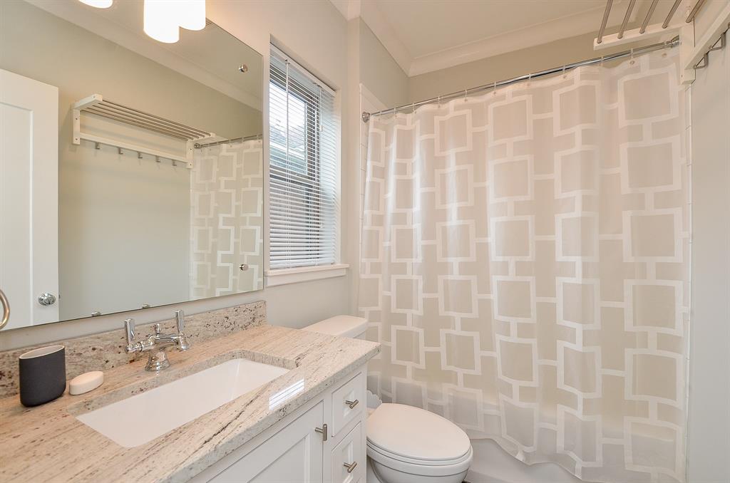 1706 3 Francis Street, Houston, Texas 77004, 3 Bedrooms Bedrooms, 3 Rooms Rooms,3 BathroomsBathrooms,Single-family,For Sale,Francis,76778077