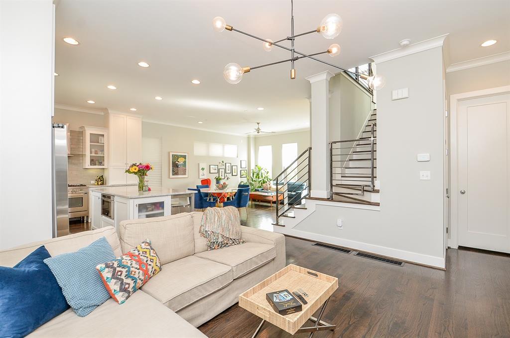 1706 3 Francis Street, Houston, Texas 77004, 3 Bedrooms Bedrooms, 3 Rooms Rooms,3 BathroomsBathrooms,Single-family,For Sale,Francis,76778077