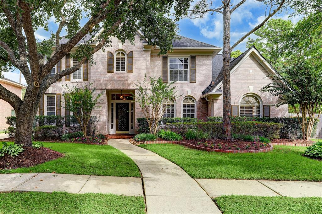 4181 2 Pine Crest Trail, Houston, Texas 77059, 5 Bedrooms Bedrooms, 12 Rooms Rooms,3 BathroomsBathrooms,Single-family,For Sale,Pine Crest,31231790