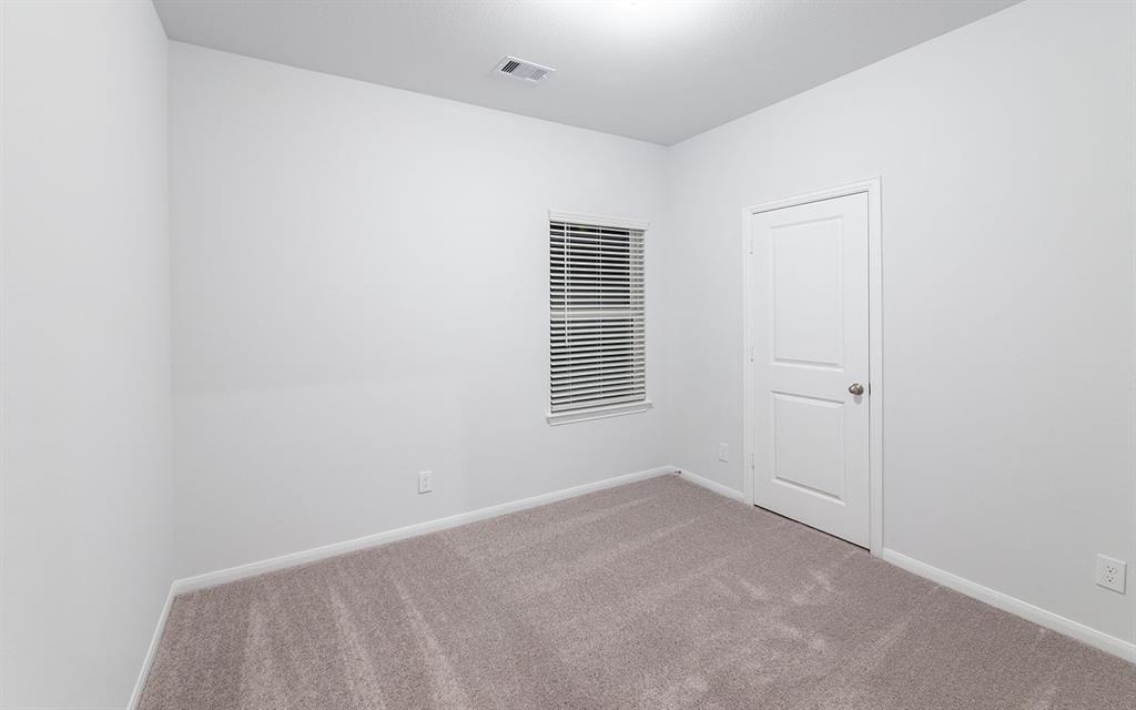 10905 1 Cathedral Peak Drive, Rosharon, Texas 77583, 4 Bedrooms Bedrooms, 7 Rooms Rooms,2 BathroomsBathrooms,Single-family,For Sale,Cathedral Peak,57610863