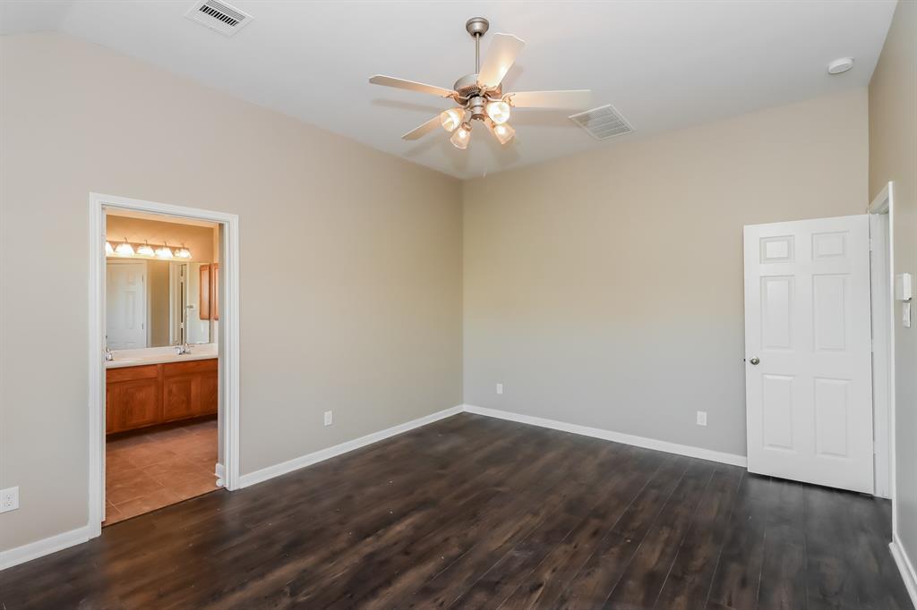 2010 1 Queensroch, Rosenberg, Texas 77471, 3 Bedrooms Bedrooms, 3 Rooms Rooms,2 BathroomsBathrooms,Single-family,For Sale,Queensroch,55462043