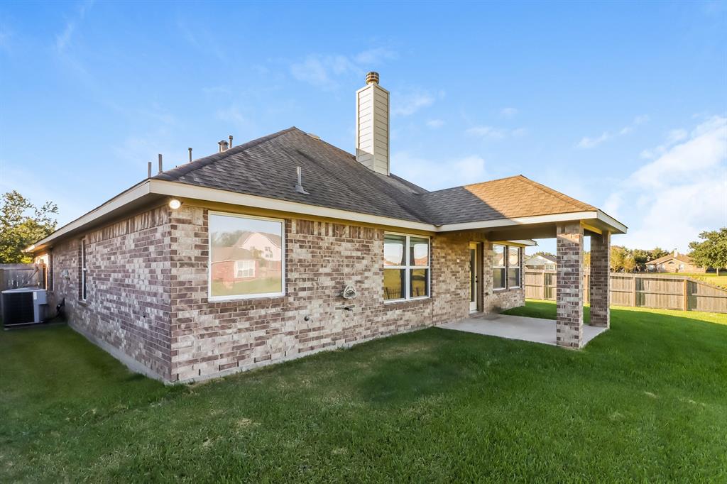 2010 1 Queensroch, Rosenberg, Texas 77471, 3 Bedrooms Bedrooms, 3 Rooms Rooms,2 BathroomsBathrooms,Single-family,For Sale,Queensroch,55462043
