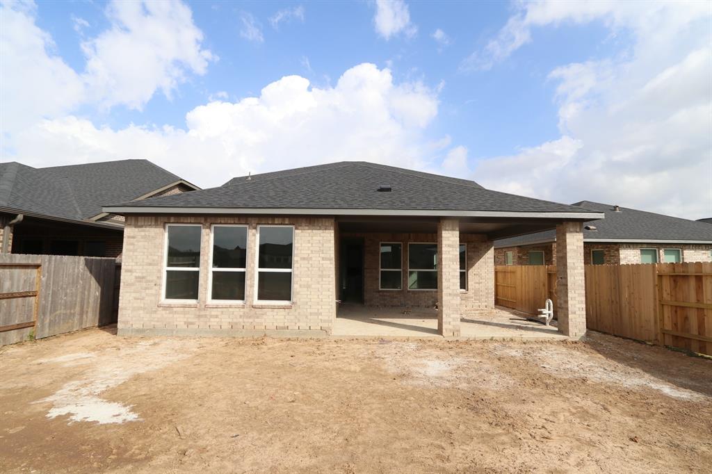 28723 1 Tara Ridge Court, Fulshear, Texas 77441, 2 Bedrooms Bedrooms, 7 Rooms Rooms,2 BathroomsBathrooms,Single-family,For Sale,Tara Ridge,16500773