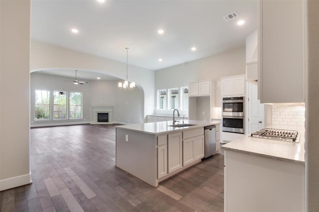 5502 1 Water Terrace Lane, Fulshear, Texas 77441, 2 Bedrooms Bedrooms, 8 Rooms Rooms,2 BathroomsBathrooms,Single-family,For Sale,Water Terrace,69692118