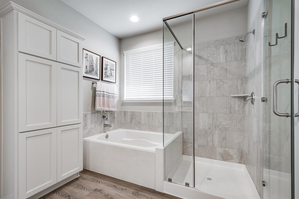 9114 1 Ganter River Trl, Houston, Texas 77044, 3 Bedrooms Bedrooms, 9 Rooms Rooms,2 BathroomsBathrooms,Single-family,For Sale,Ganter River Trl,77690082