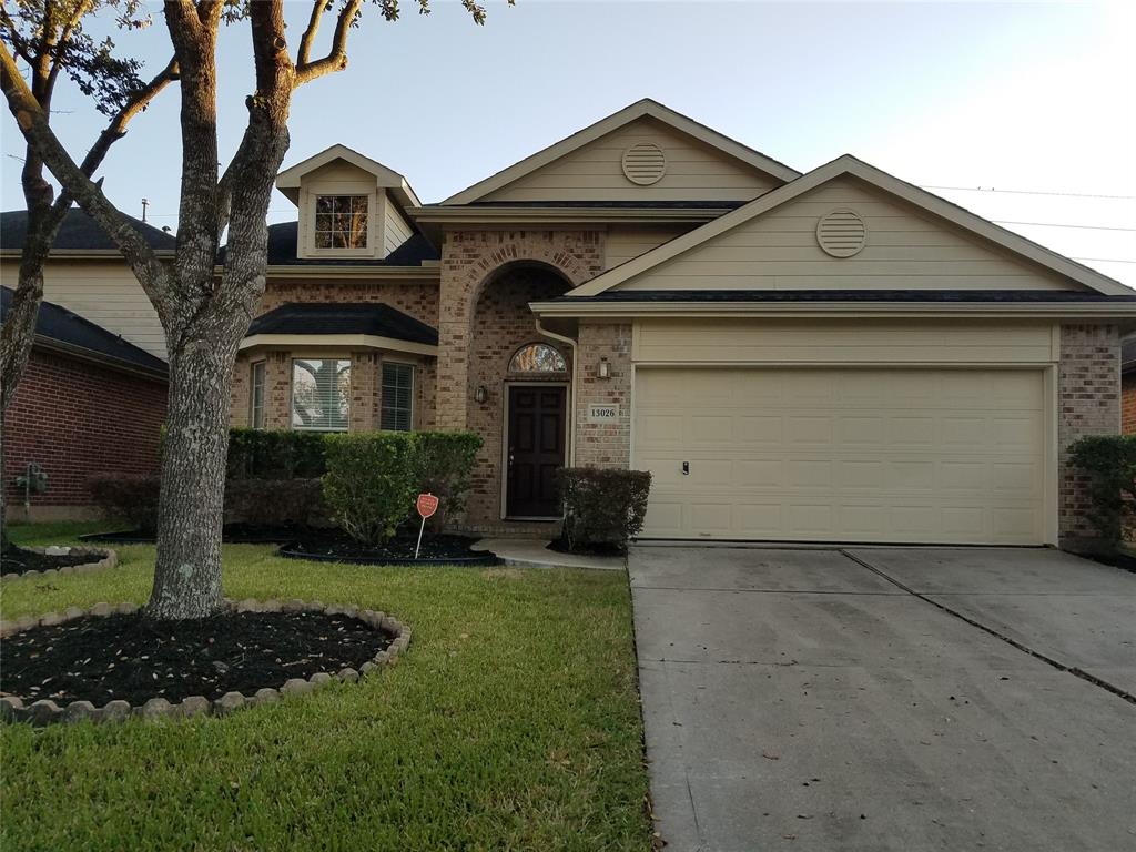 13026 2 Shallow Falls, Pearland, Texas 77584, 4 Bedrooms Bedrooms, 11 Rooms Rooms,2 BathroomsBathrooms,Single-family,For Sale,Shallow Falls,14982265