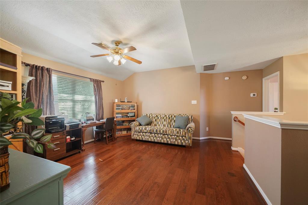 134 2 Queenscliff Circle, The Woodlands, Texas 77382, 3 Bedrooms Bedrooms, 9 Rooms Rooms,2 BathroomsBathrooms,Single-family,For Sale,Queenscliff,81945808