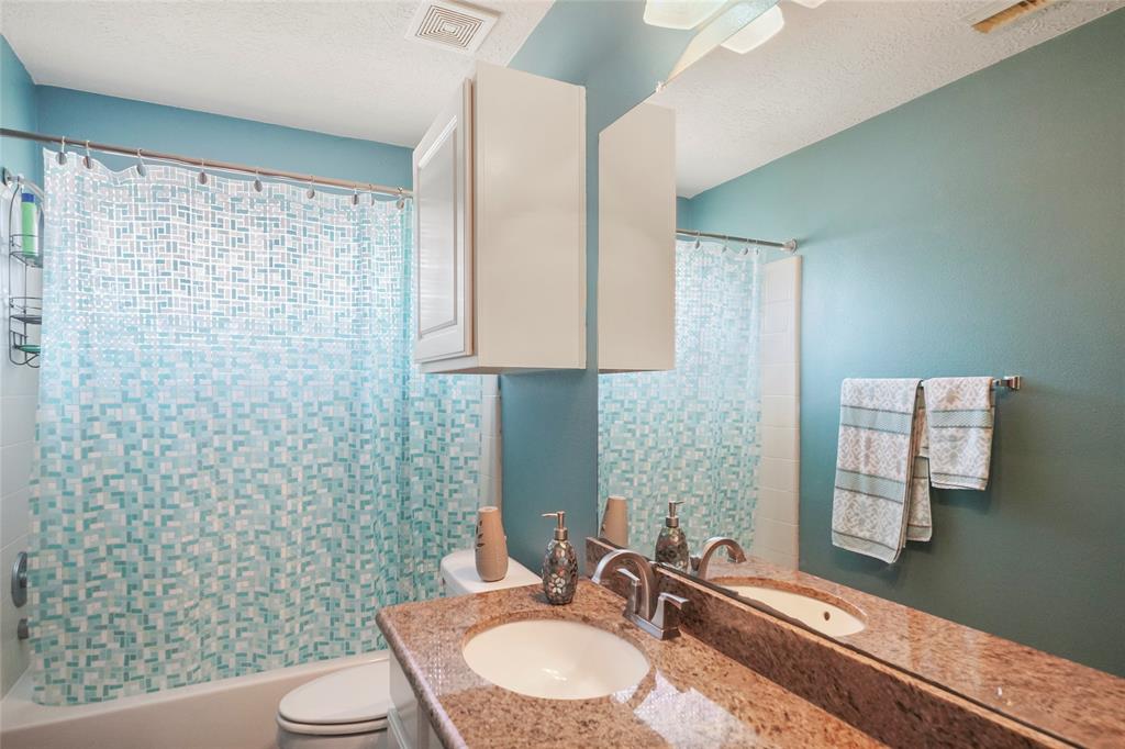 134 2 Queenscliff Circle, The Woodlands, Texas 77382, 3 Bedrooms Bedrooms, 9 Rooms Rooms,2 BathroomsBathrooms,Single-family,For Sale,Queenscliff,81945808