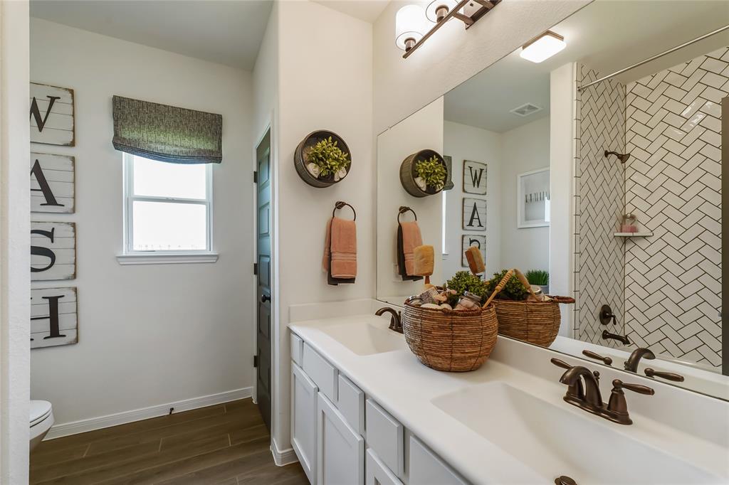 8426 1 Sunset Horizon Drive, Baytown, Texas 77521, 4 Bedrooms Bedrooms, 11 Rooms Rooms,2 BathroomsBathrooms,Single-family,For Sale,Sunset Horizon,69074670
