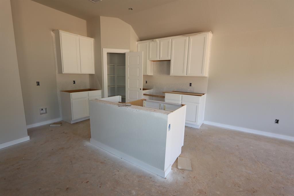 948 1 Pickering Oak Row, Magnolia, Texas 77354, 3 Bedrooms Bedrooms, 5 Rooms Rooms,2 BathroomsBathrooms,Single-family,For Sale,Pickering Oak,85599277