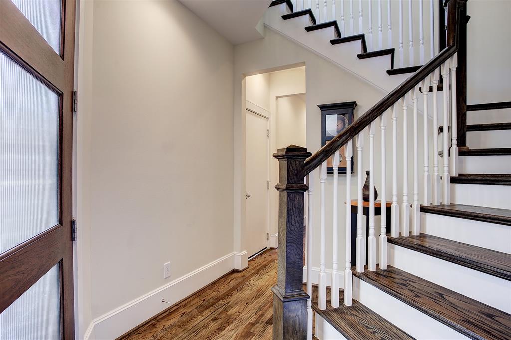 4813 4 Caroline Street, Houston, Texas 77004, 3 Bedrooms Bedrooms, 8 Rooms Rooms,3 BathroomsBathrooms,Single-family,For Sale,Caroline,87585165