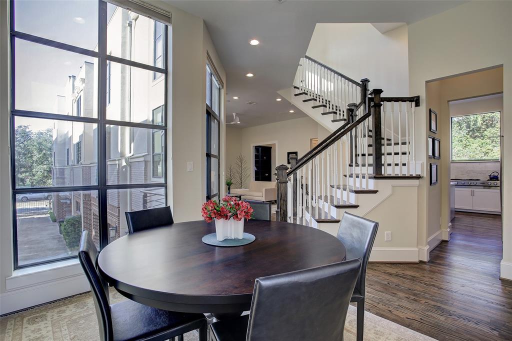 4813 4 Caroline Street, Houston, Texas 77004, 3 Bedrooms Bedrooms, 8 Rooms Rooms,3 BathroomsBathrooms,Single-family,For Sale,Caroline,87585165