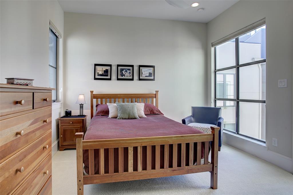 4813 4 Caroline Street, Houston, Texas 77004, 3 Bedrooms Bedrooms, 8 Rooms Rooms,3 BathroomsBathrooms,Single-family,For Sale,Caroline,87585165