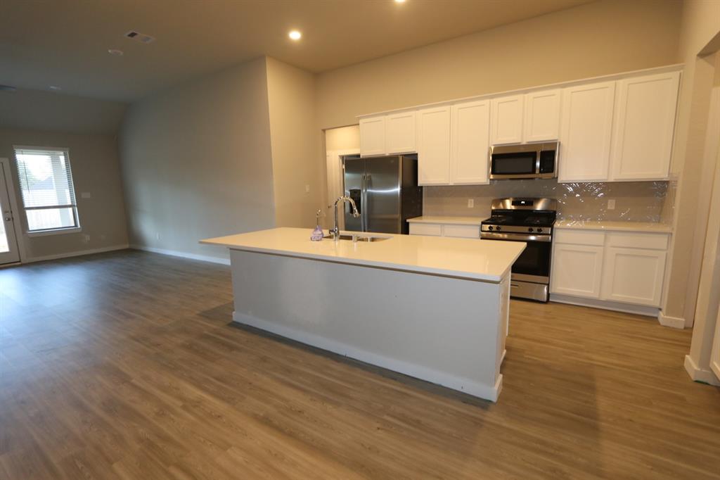 2634 1 Tumlinson Drive, Fresno, Texas 77545, 4 Bedrooms Bedrooms, 7 Rooms Rooms,3 BathroomsBathrooms,Single-family,For Sale,Tumlinson,73445076