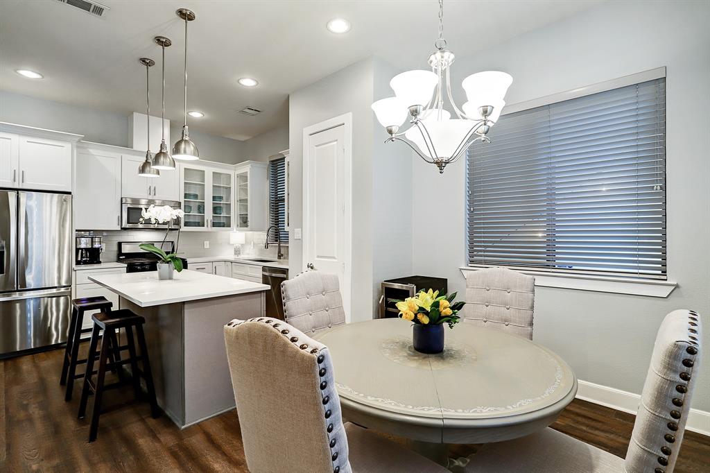 9406 2 Blalock Tree Court, Houston, Texas 77080, 3 Bedrooms Bedrooms, 9 Rooms Rooms,2 BathroomsBathrooms,Single-family,For Sale,Blalock Tree,66845182